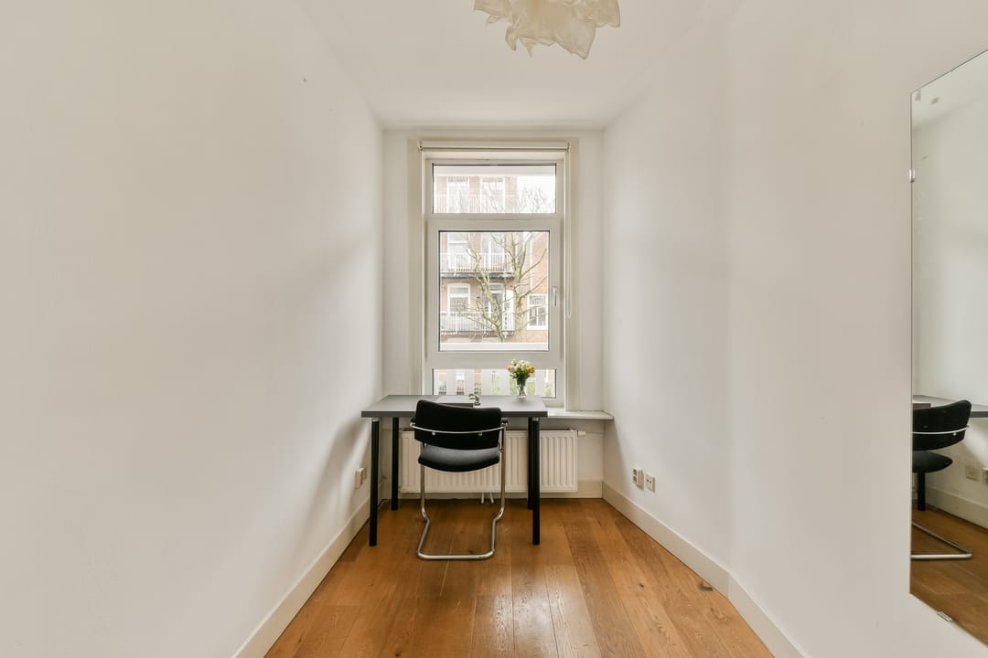 Bright 3-Room Apartment with Balcony on Freehold Land in Vibrant Amsterdam Oost — 15
