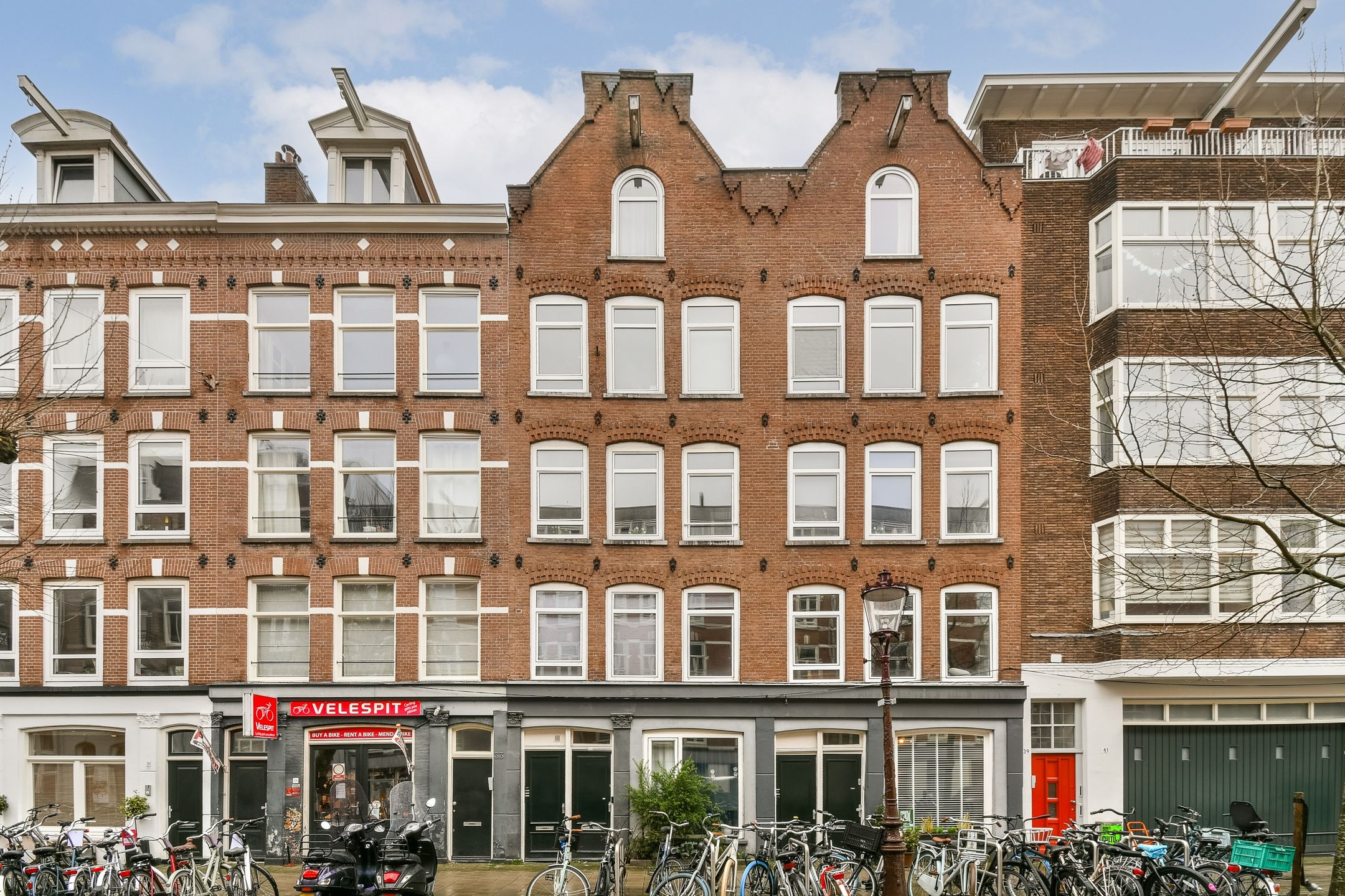 Bright 3-Room Apartment with Balcony on Freehold Land in Vibrant Amsterdam Oost — 33