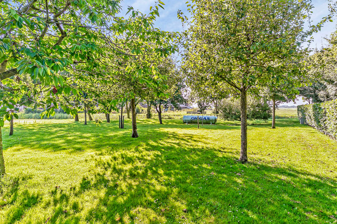 Exclusive Country Villa with Historic Views and Equestrian Facilities — 56