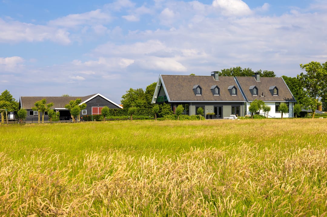Exclusive Country Villa with Historic Views and Equestrian Facilities — 67