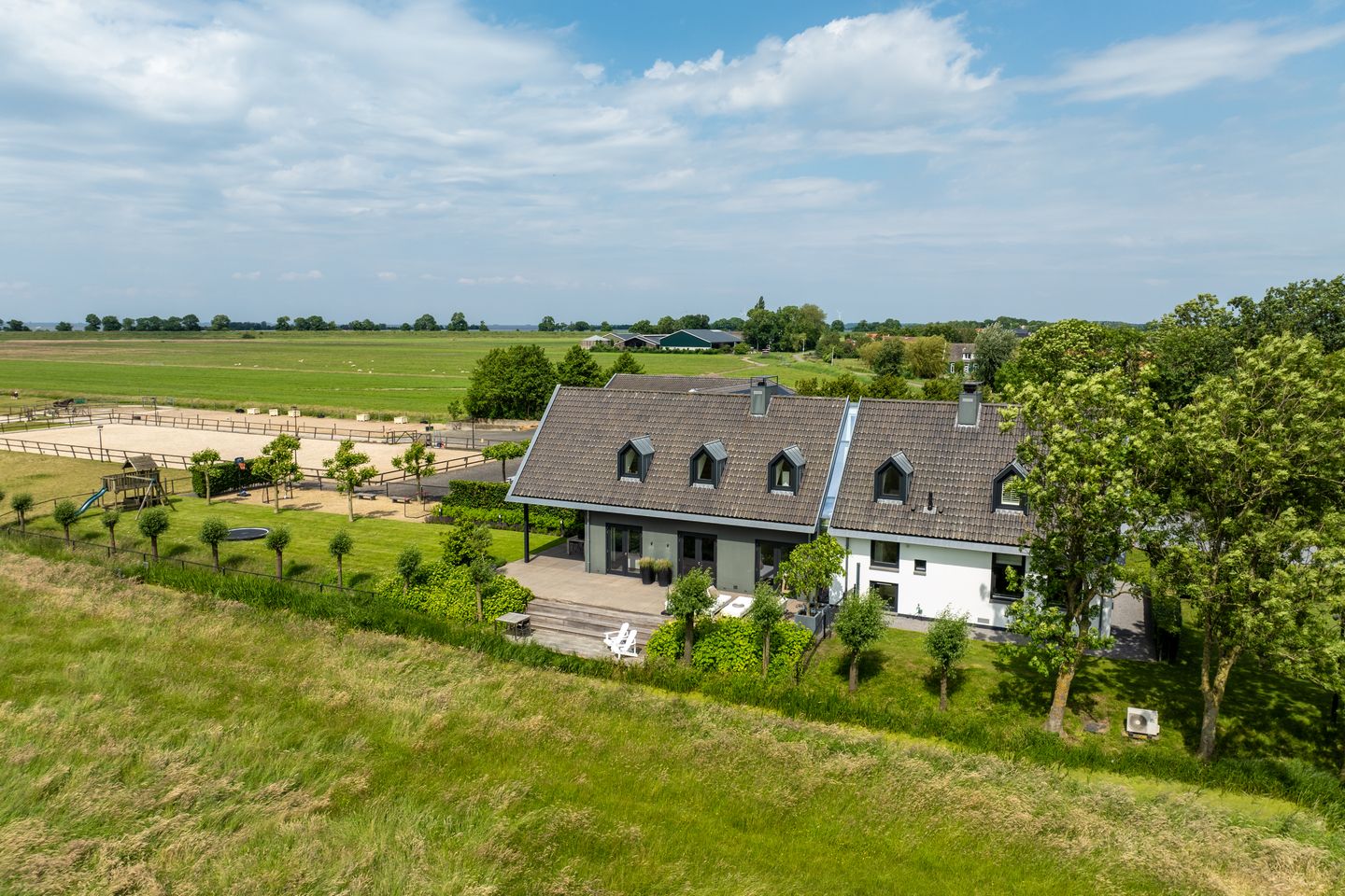 Exclusive Country Villa with Historic Views and Equestrian Facilities — 68