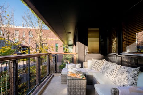 't College 7 tertiary image