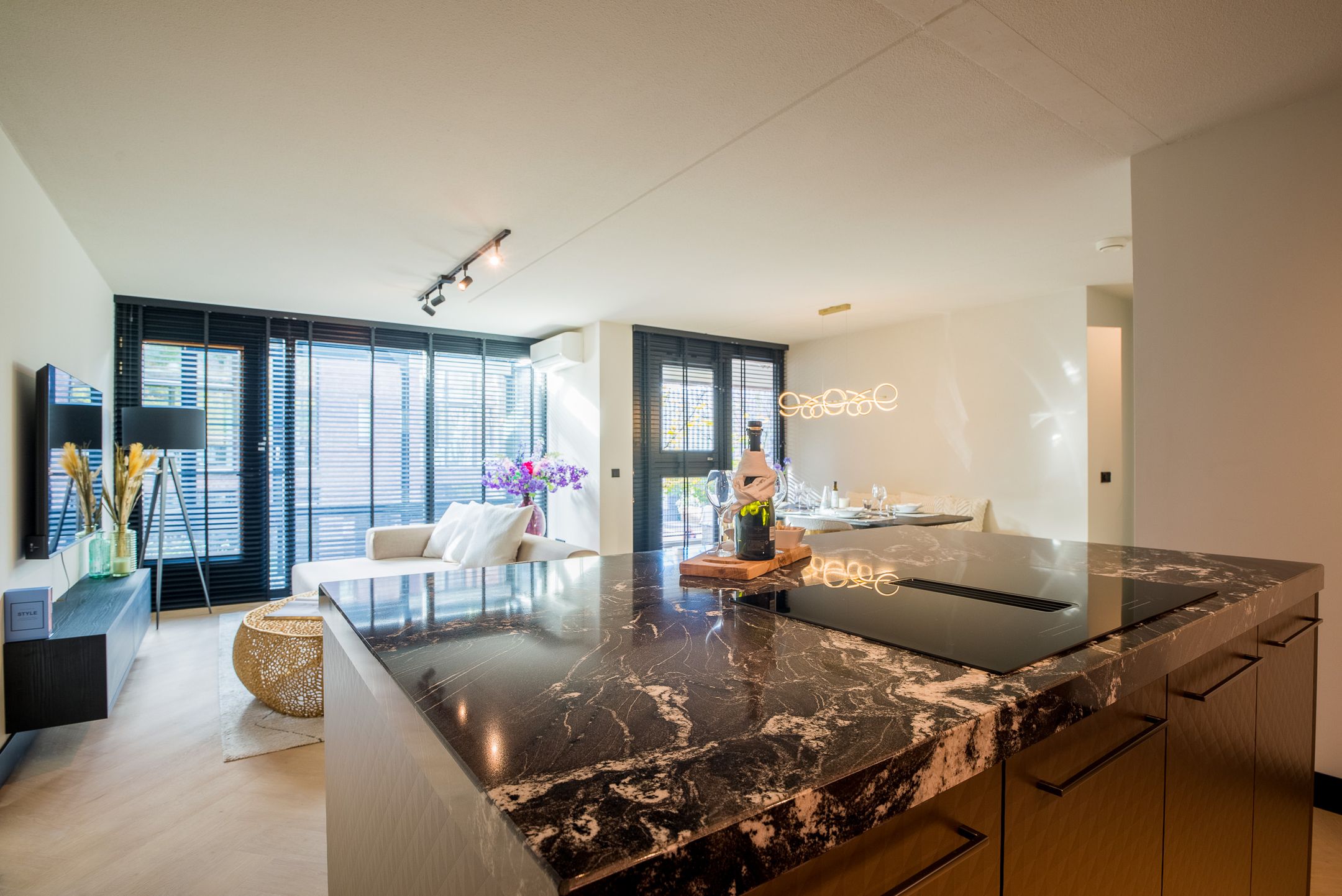 Luxurious Move-in Ready Apartment in Eindhoven City Center with Private Parking — 21