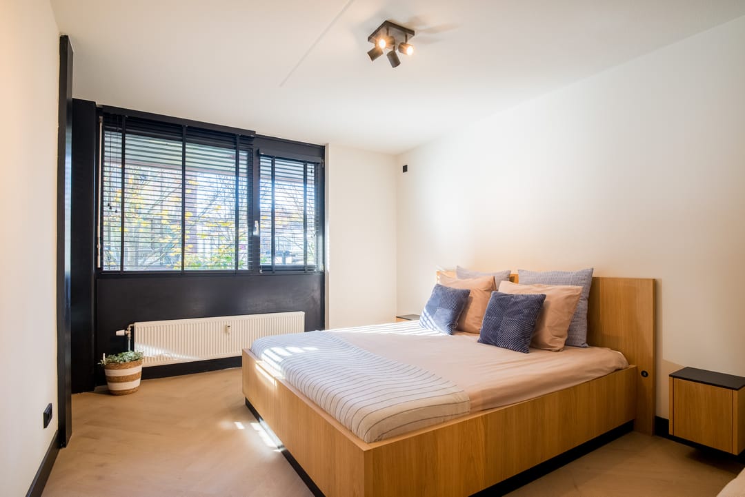Luxurious Move-in Ready Apartment in Eindhoven City Center with Private Parking — 23