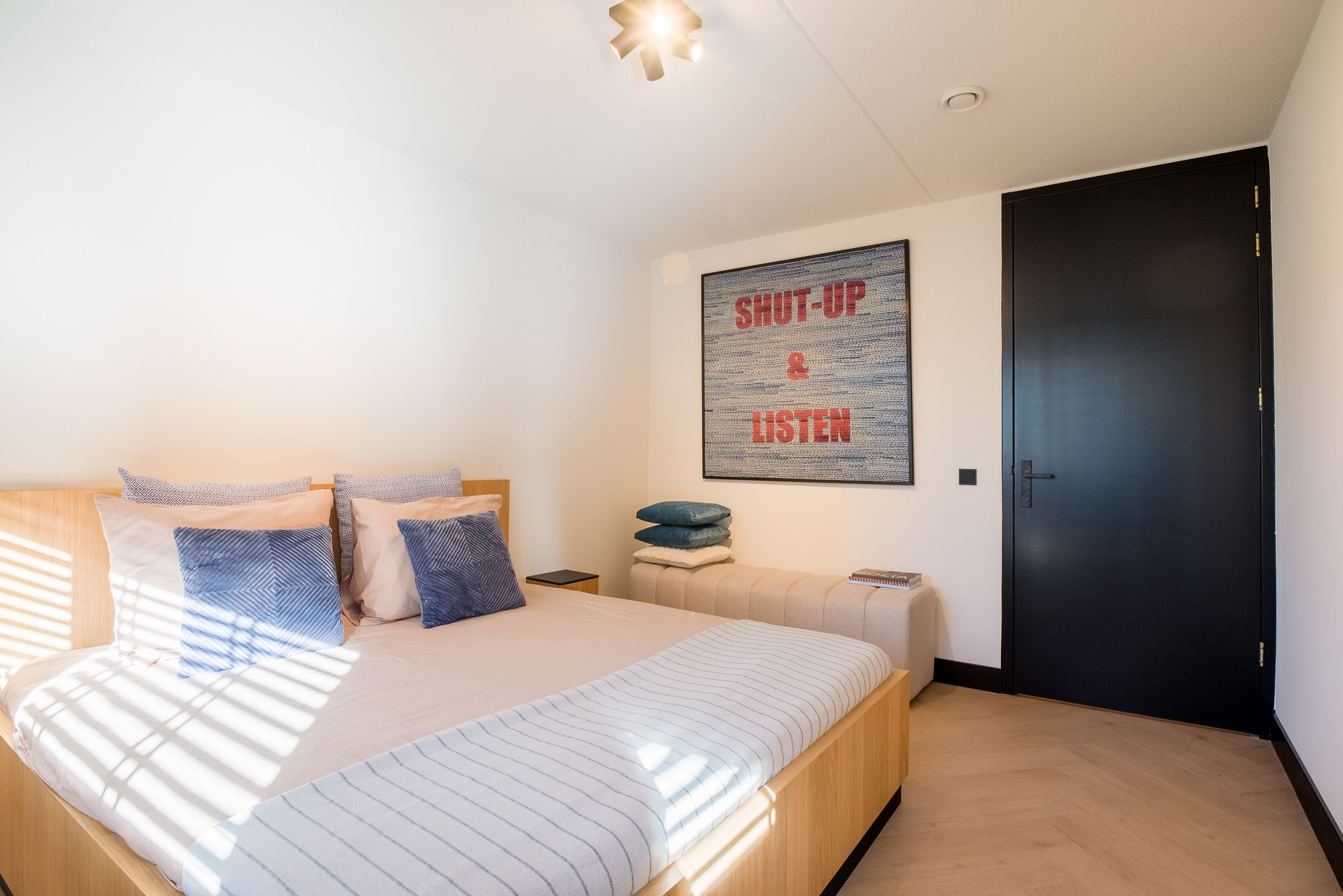 Luxurious Move-in Ready Apartment in Eindhoven City Center with Private Parking — 24