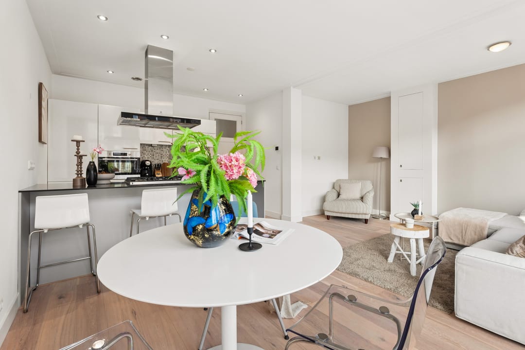 Luxurious 3-Room Apartment with Sunny Balcony in Vibrant Kinkerbuurt — 16