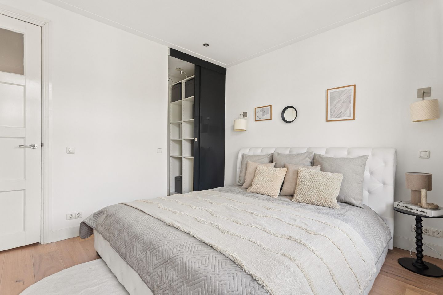 Luxurious 3-Room Apartment with Sunny Balcony in Vibrant Kinkerbuurt — 28