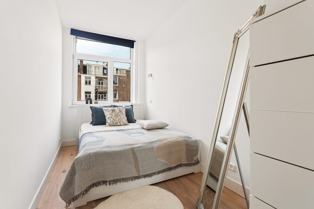 Luxurious 3-Room Apartment with Sunny Balcony in Vibrant Kinkerbuurt — 37