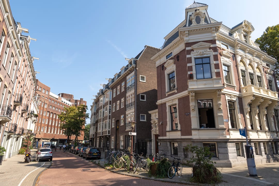 Renovated Double Upper Apartment with 2 Bathrooms near Vondelpark — 38