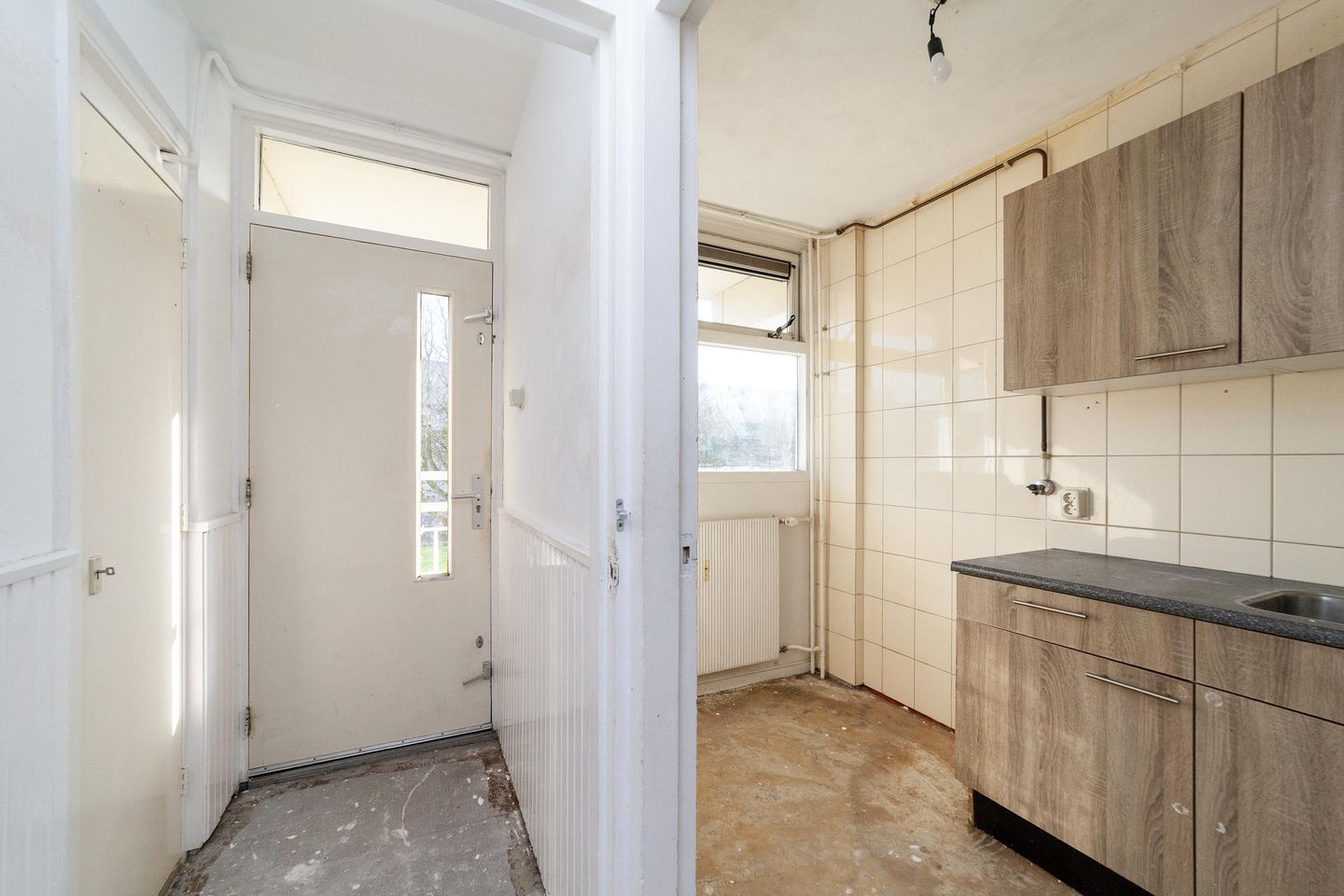 Spacious Apartment with Sunny West-Facing Balconon and Green Views in Leiden — 12