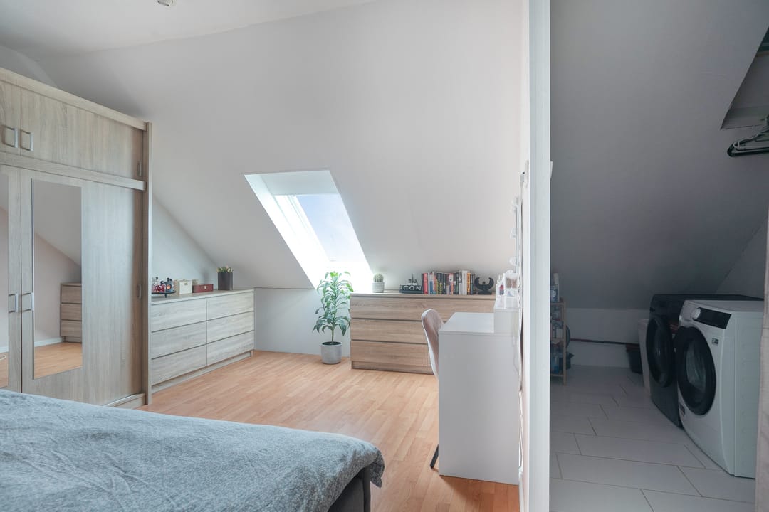 Spacious and Move-in Ready Family Home with Modern Features and Solar Panels in Lelystad — 28