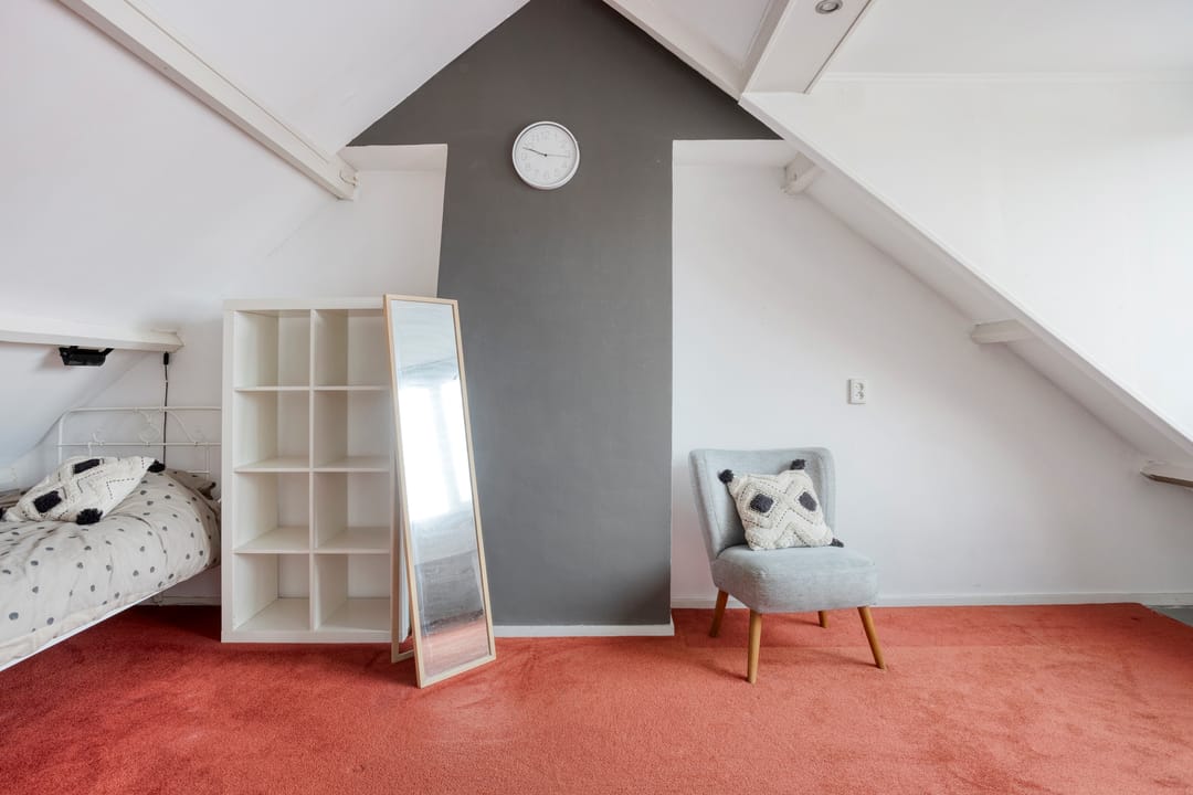 Spacious family home with sunny garden in Leiderdorp — 26