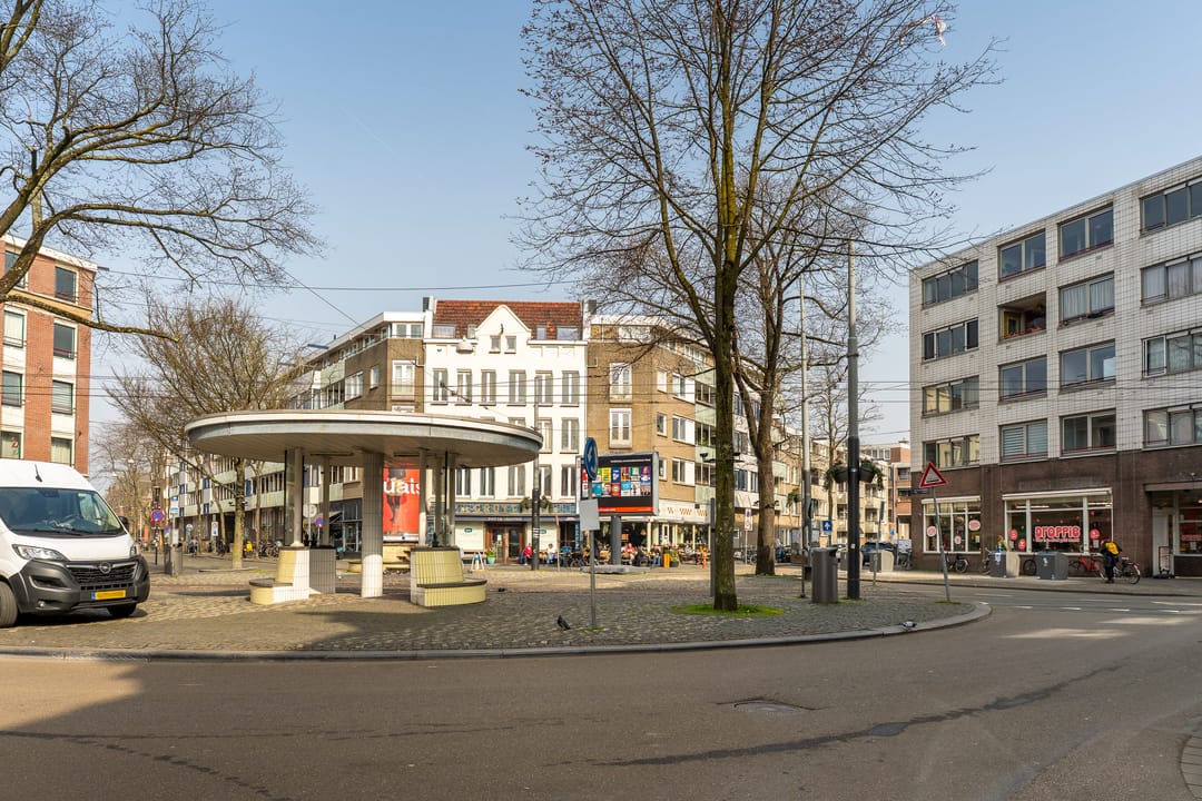 Sunny two-bedroom apartment with balcony and separate storage in popular Amsterdam Oud West neighborhood — 30