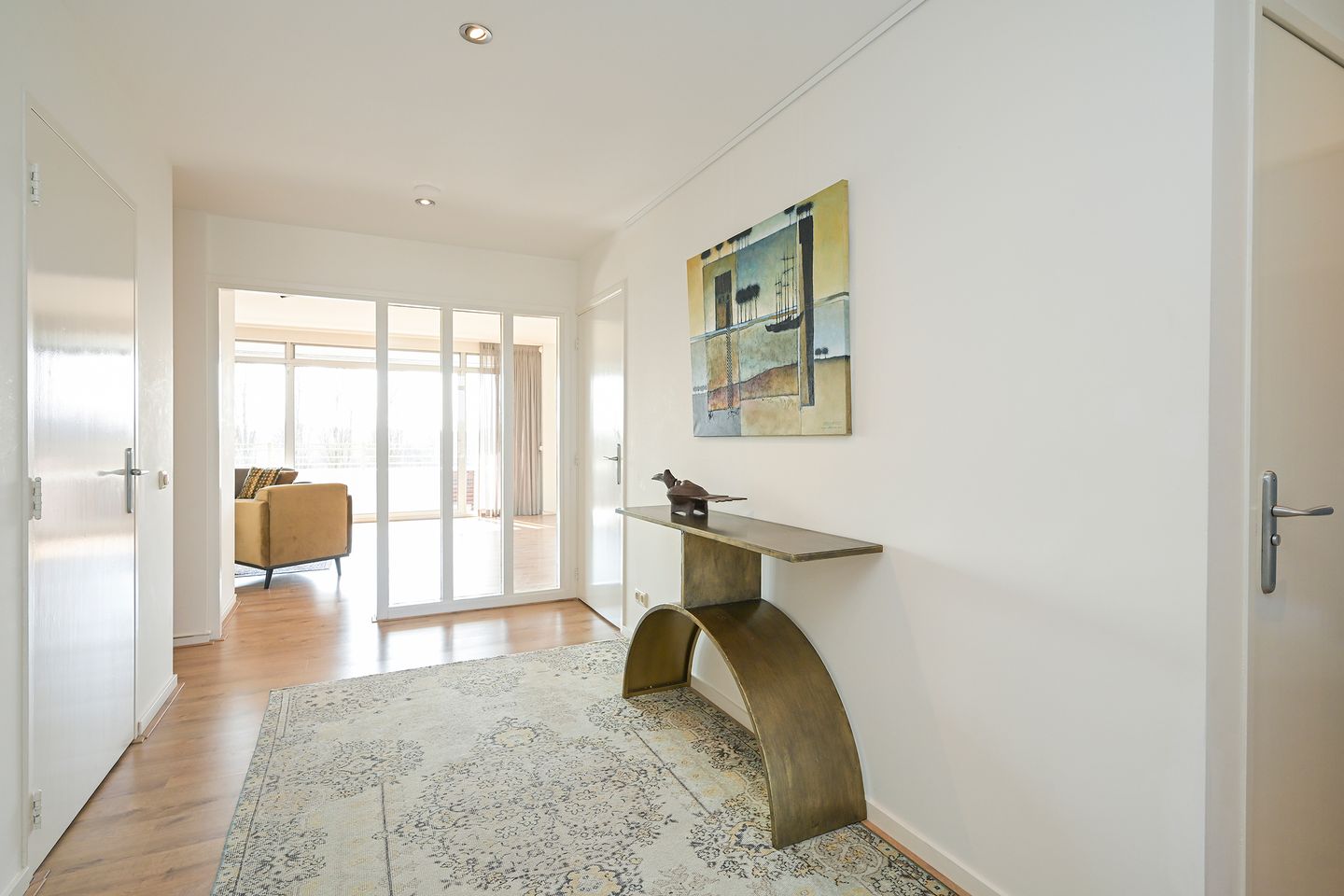 Luxurious light apartment with 3 bedrooms and panoramic view in The Hague — 14