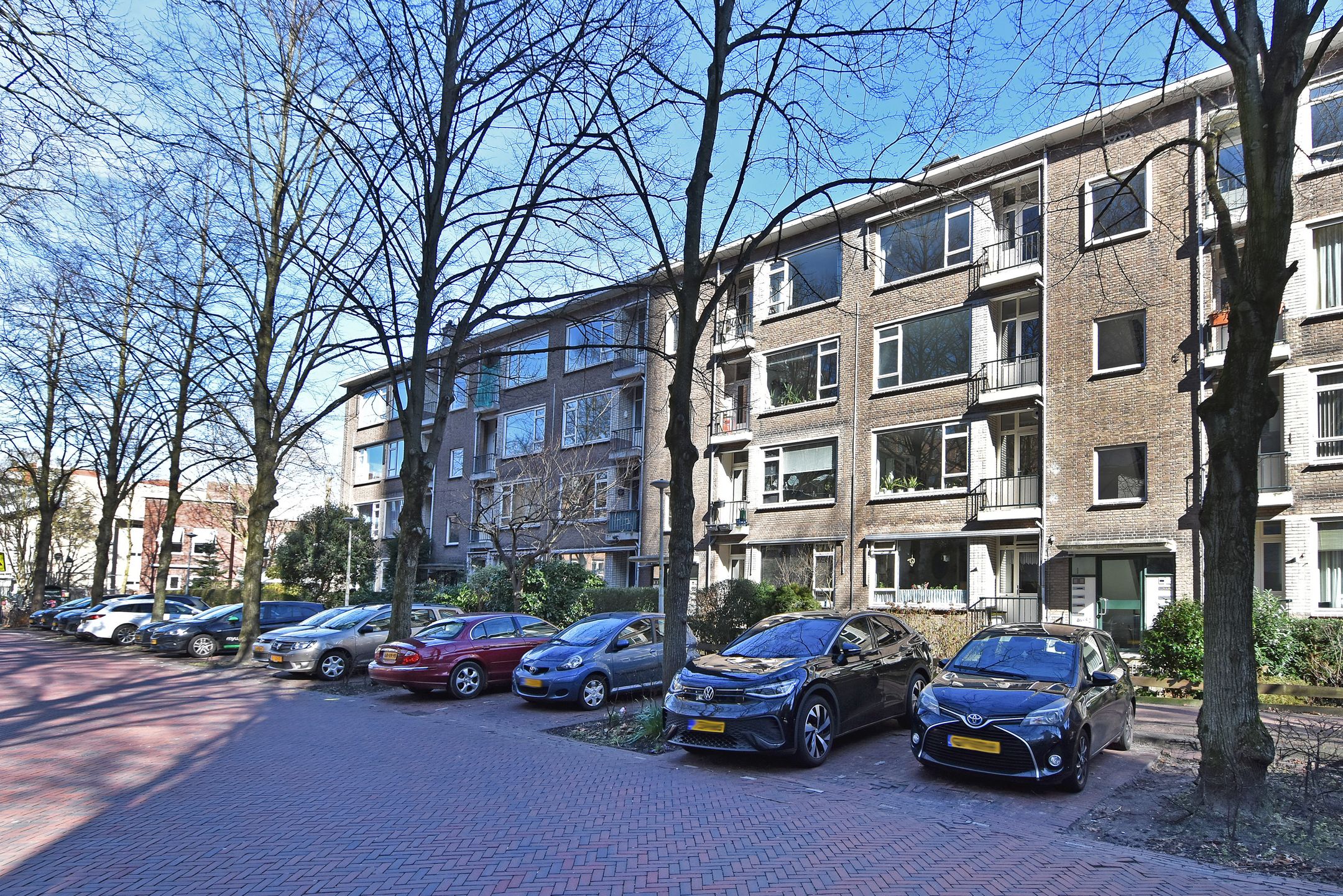 Louise Henriëttestraat 52 
