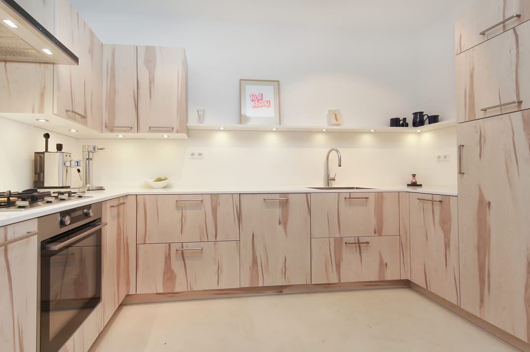 Stylish and Exceptionally Spacious Apartment with High-Quality Finishes in a Characteristic Barracks Complex — 12