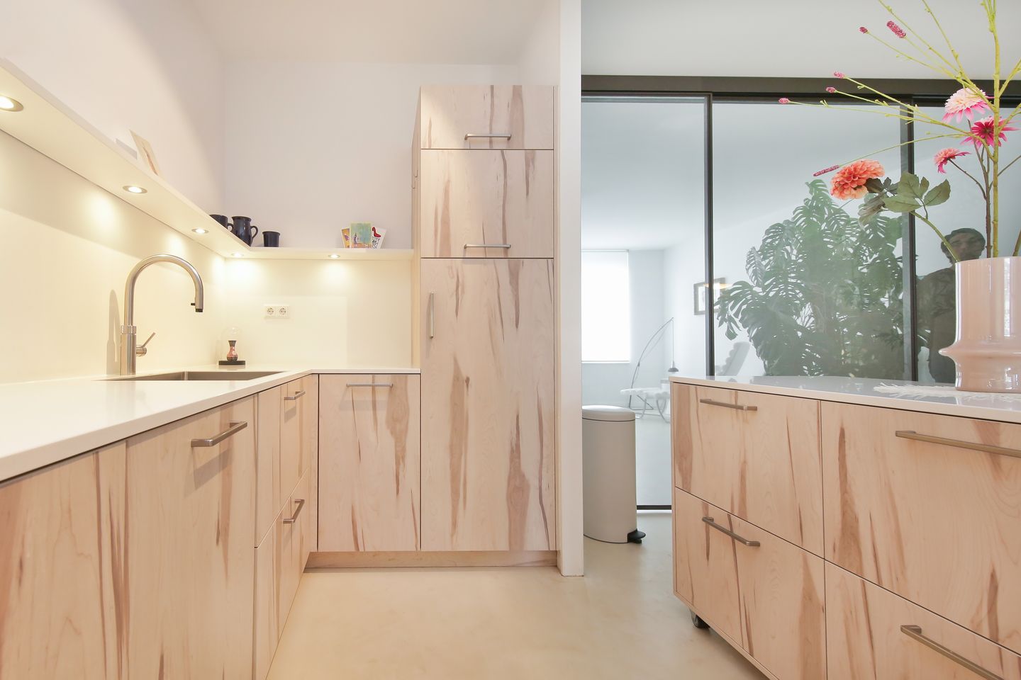 Stylish and Exceptionally Spacious Apartment with High-Quality Finishes in a Characteristic Barracks Complex — 13