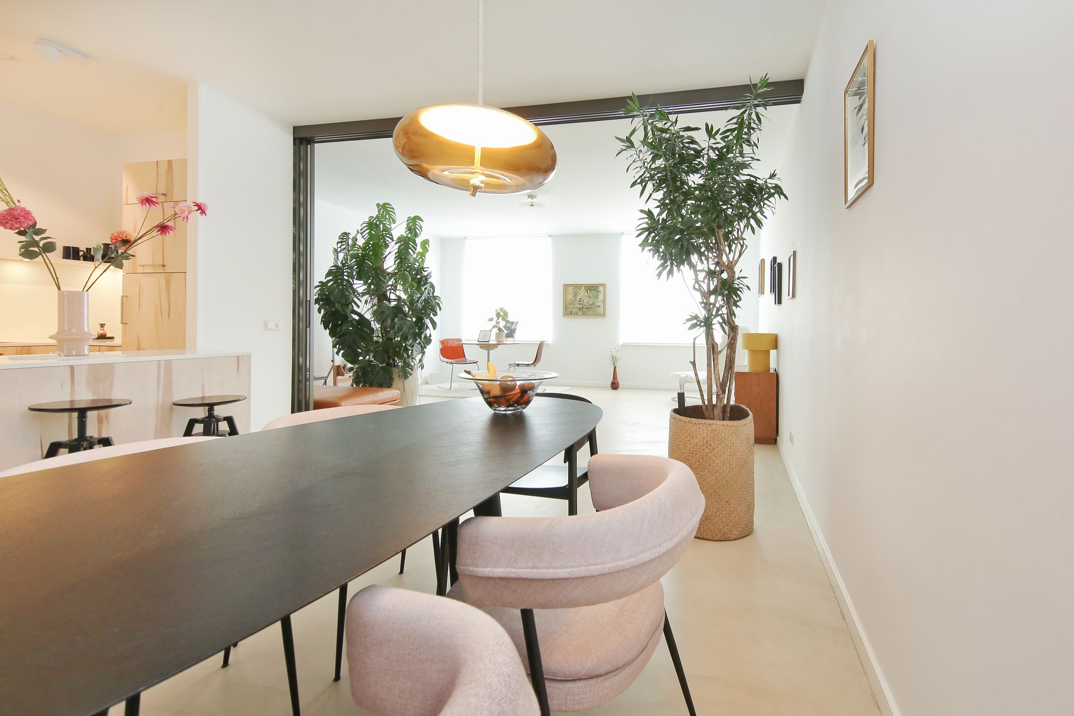 Stylish and Exceptionally Spacious Apartment with High-Quality Finishes in a Characteristic Barracks Complex — 26