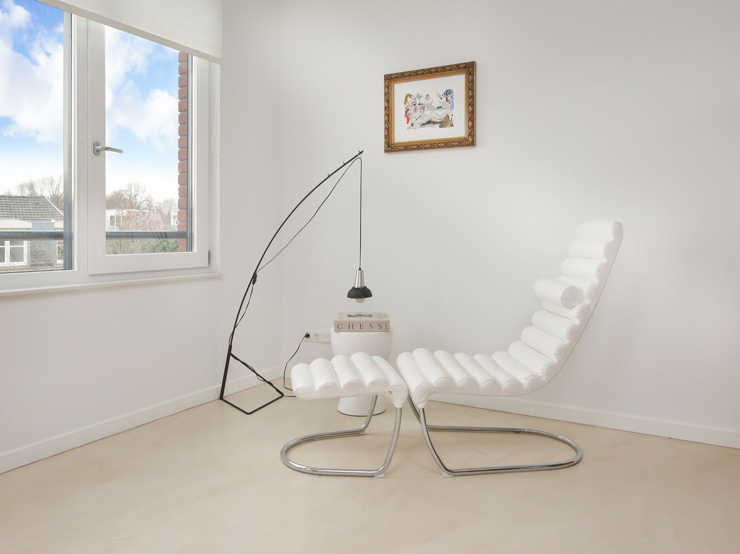 Stylish and Exceptionally Spacious Apartment with High-Quality Finishes in a Characteristic Barracks Complex — 28