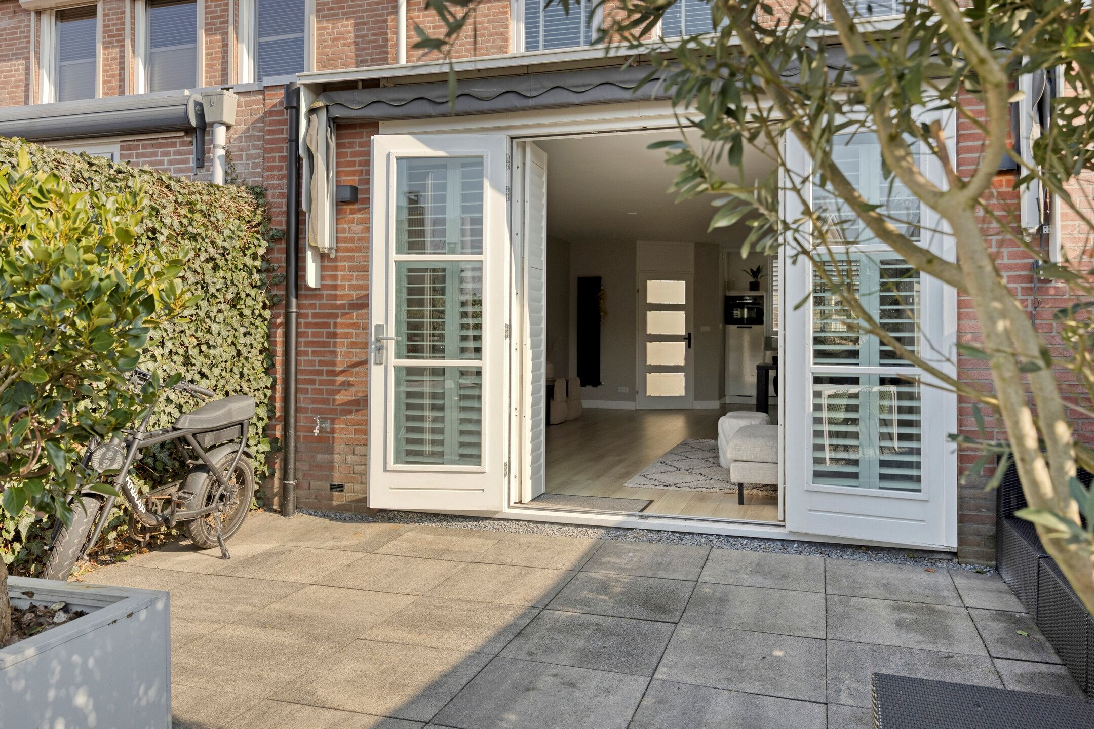 Photo 30 of Leeghwaterstraat 175