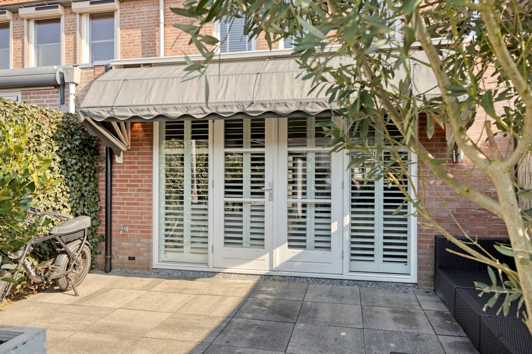 Photo 31 of Leeghwaterstraat 175