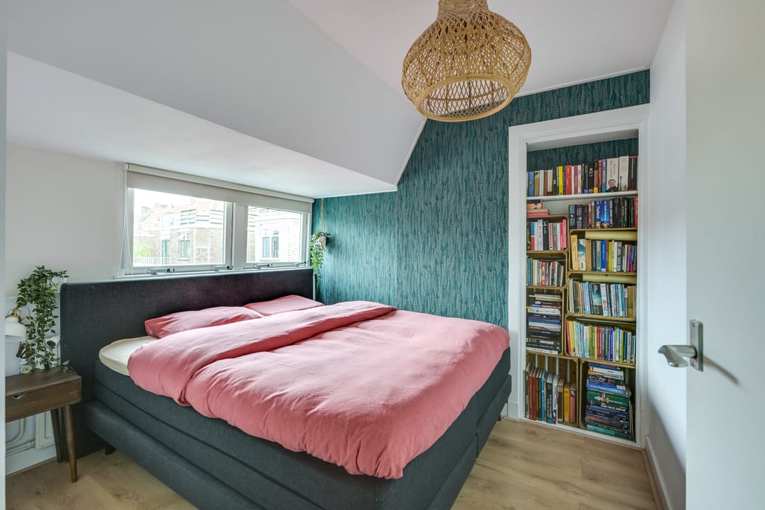 Photo 23 of Spuistraat 17