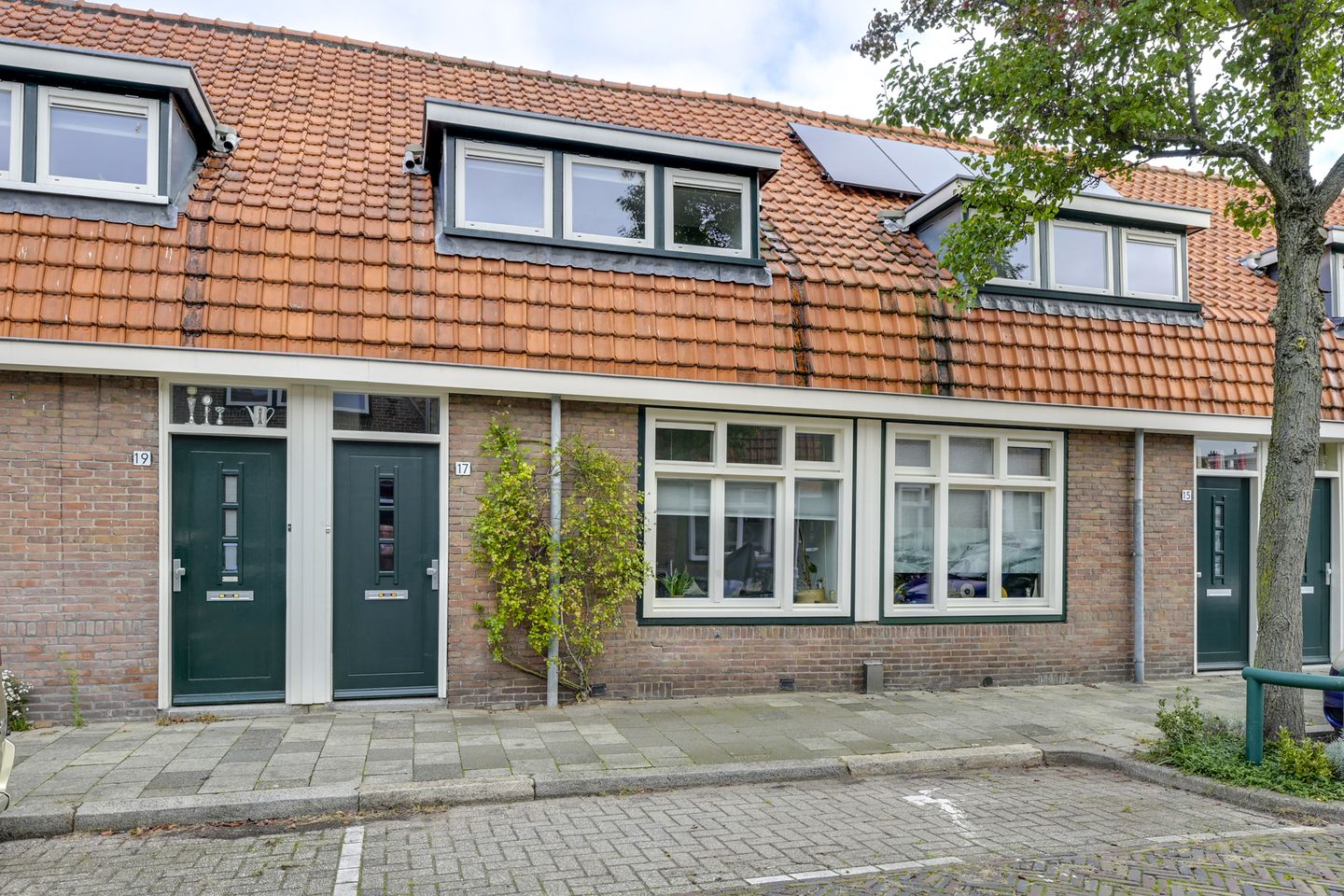 Photo 34 of Spuistraat 17