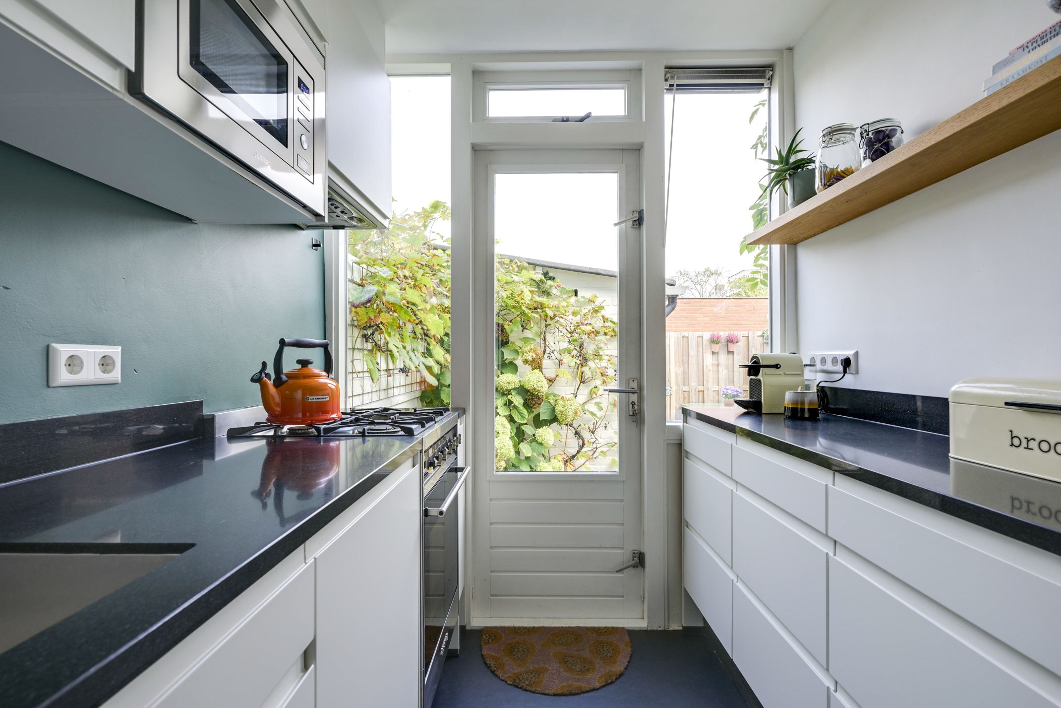 Photo 12 of Spuistraat 17