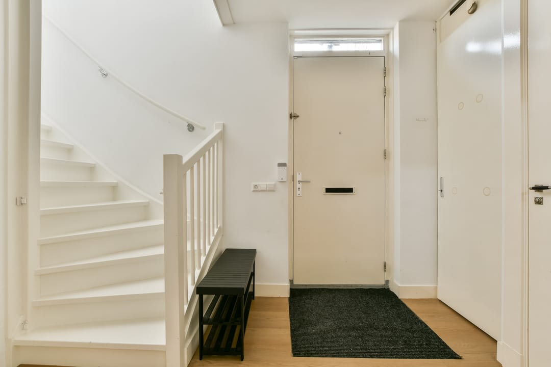 Modern Extended Corner Family Home with Heat Pump in Amstelveen's Kastelenbuurt — 12