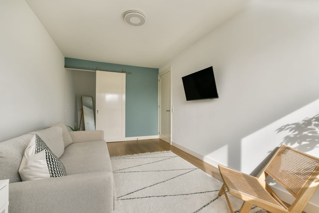 Modern Extended Corner Family Home with Heat Pump in Amstelveen's Kastelenbuurt — 25