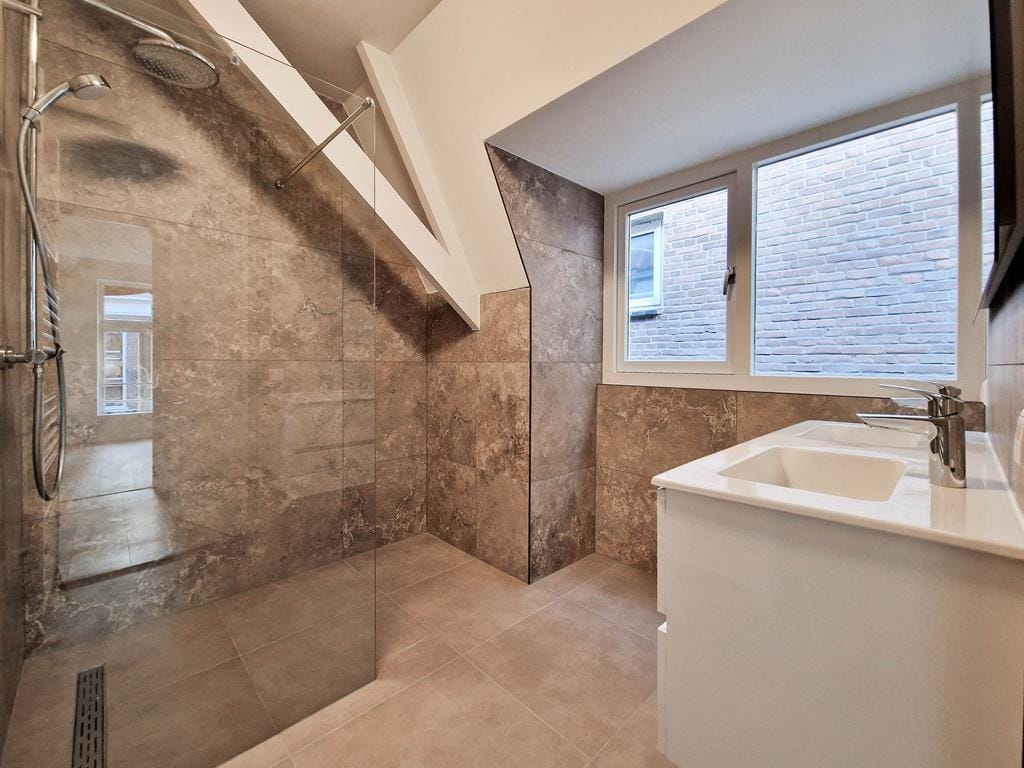 Foto 14 van Wielemakersslop 1