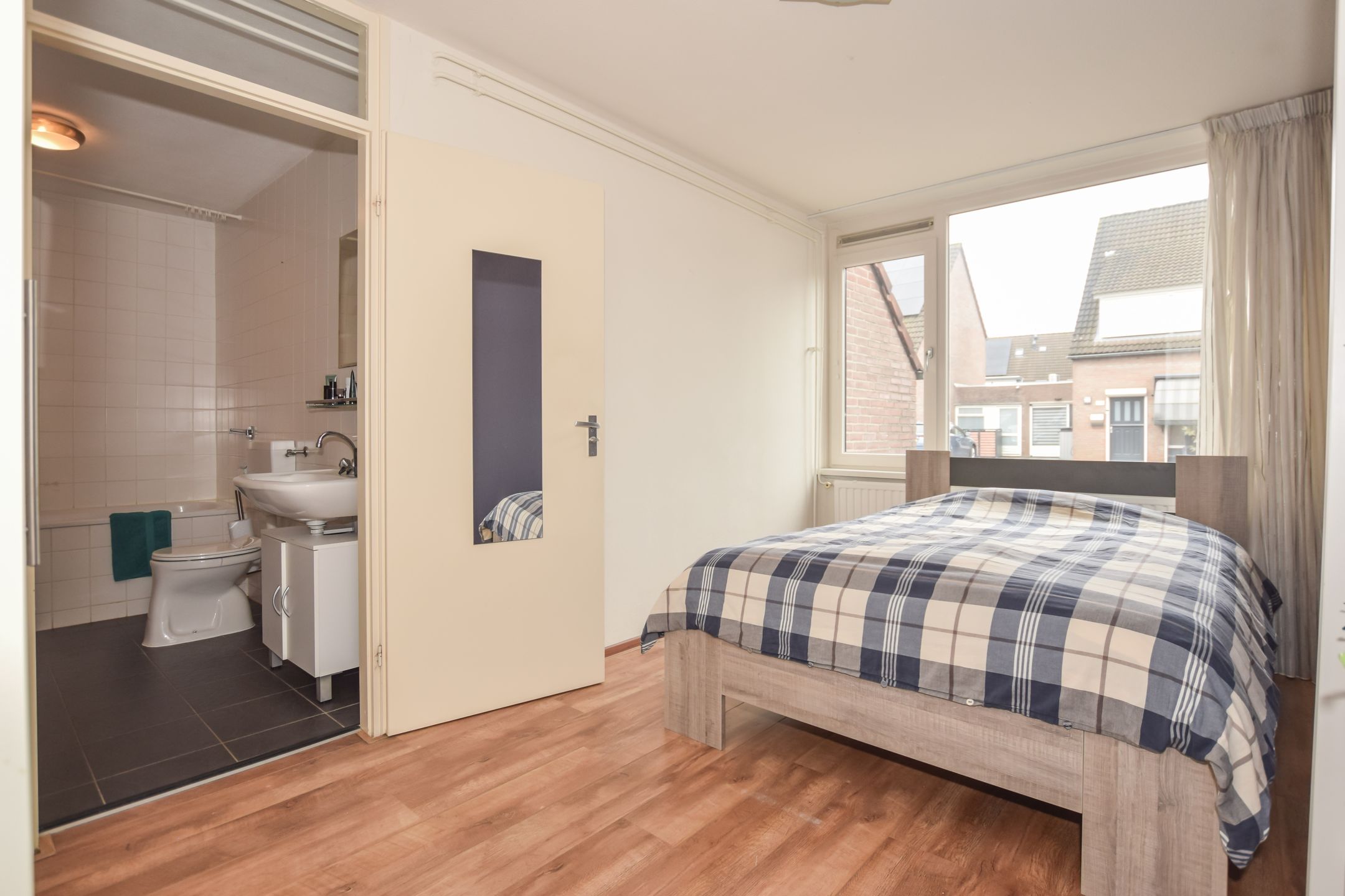 Ground floor apartment with garden and two parking spaces in Maaspoort — 22
