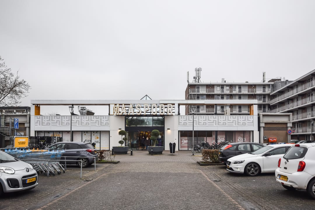 Ground floor apartment with garden and two parking spaces in Maaspoort — 31