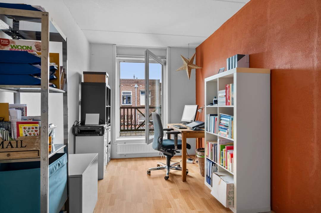 Spacious and Sustainable Terraced House with Five Bedrooms and Roof Terrace — 13