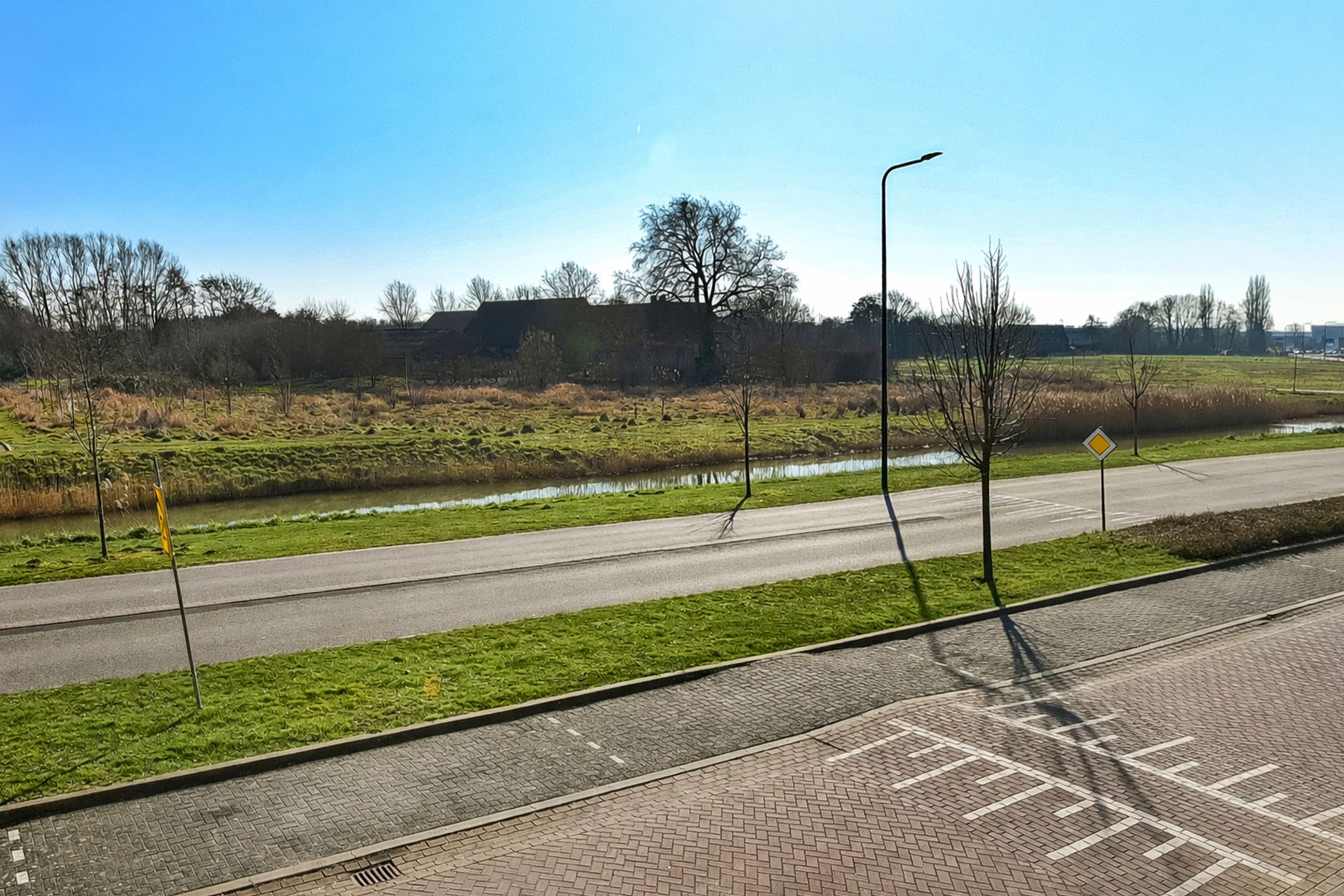 Foto 3 van Zwanenbloem 25