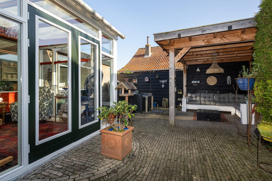 Photo 2 of Stoofweg 11