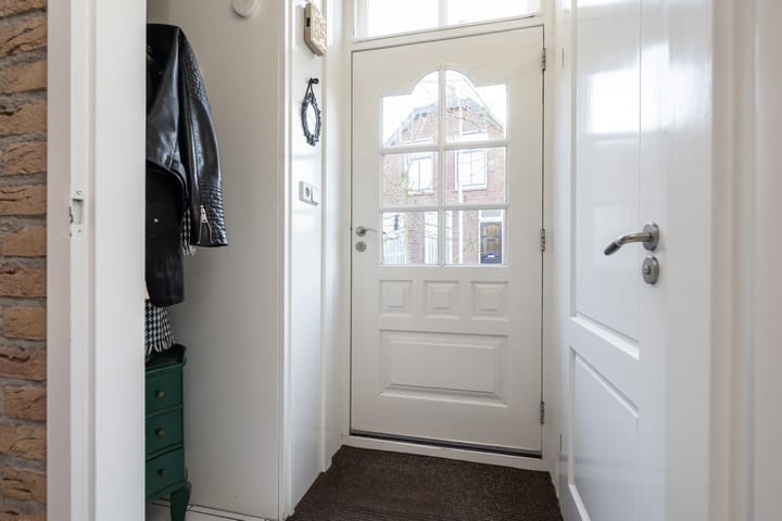 Photo 4 of Stoofweg 11