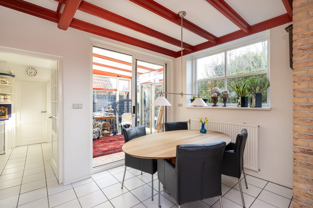 Photo 8 of Stoofweg 11