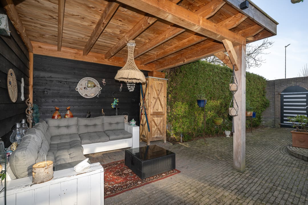 Photo 32 of Stoofweg 11