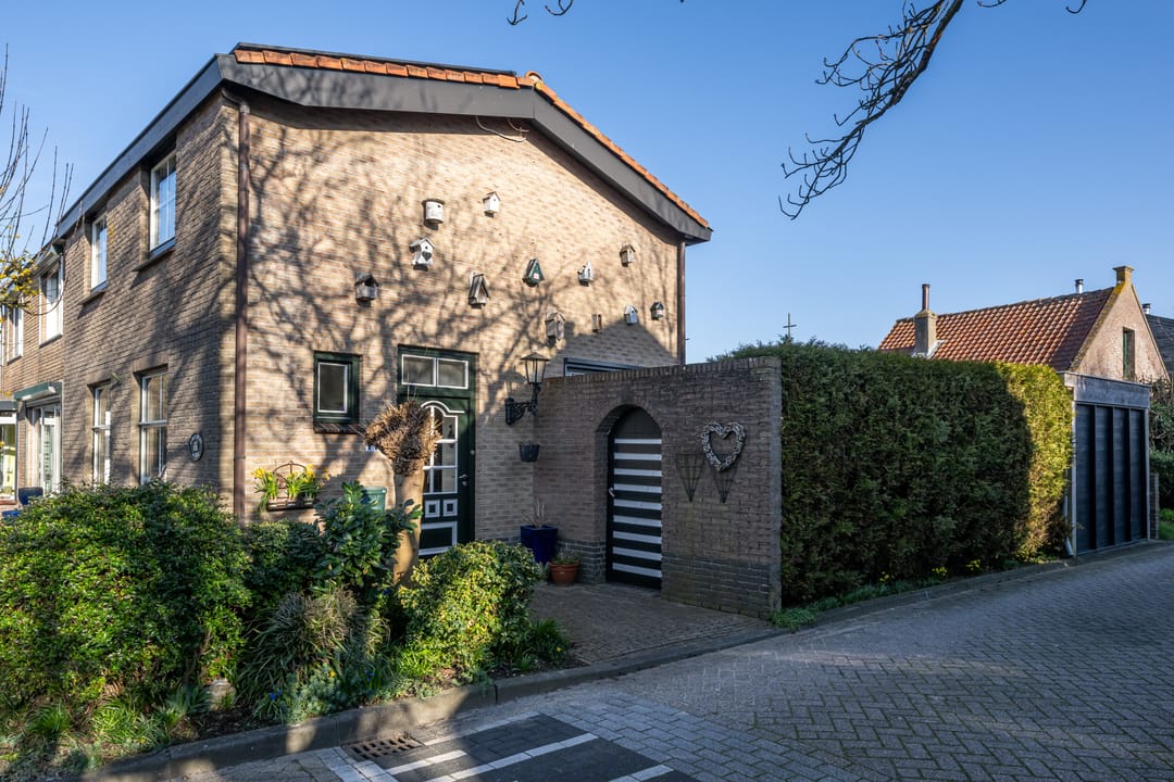 Photo 37 of Stoofweg 11