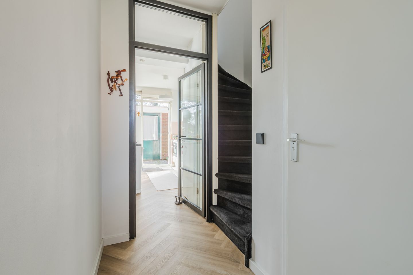 Photo 19 of Roghorst 185