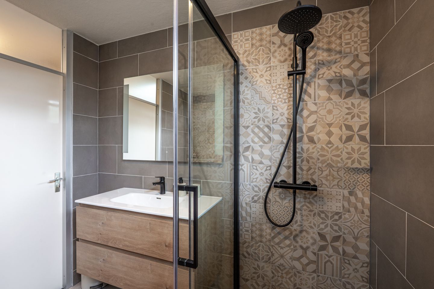 Foto 20 van Vlaardingenweg 36