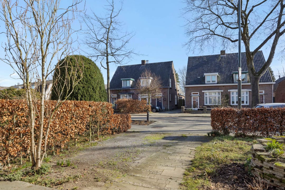 Spacious terraced house with four bedrooms and home office space in Sint-Michielsgestel — 37