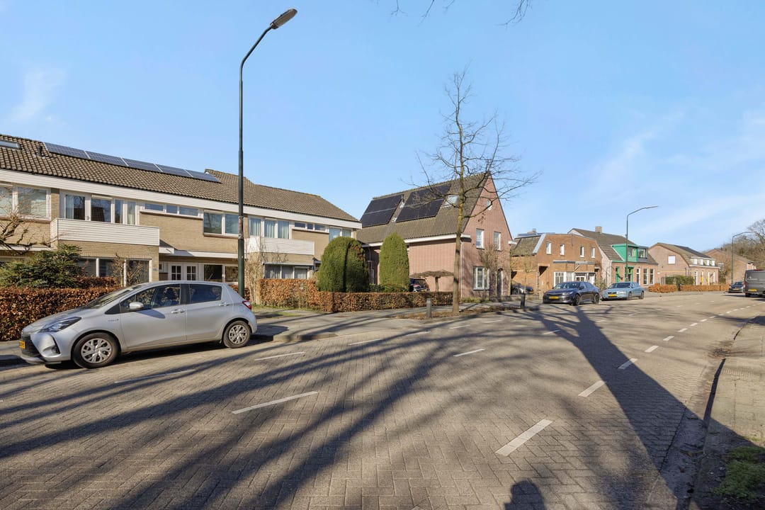 Spacious terraced house with four bedrooms and home office space in Sint-Michielsgestel — 40