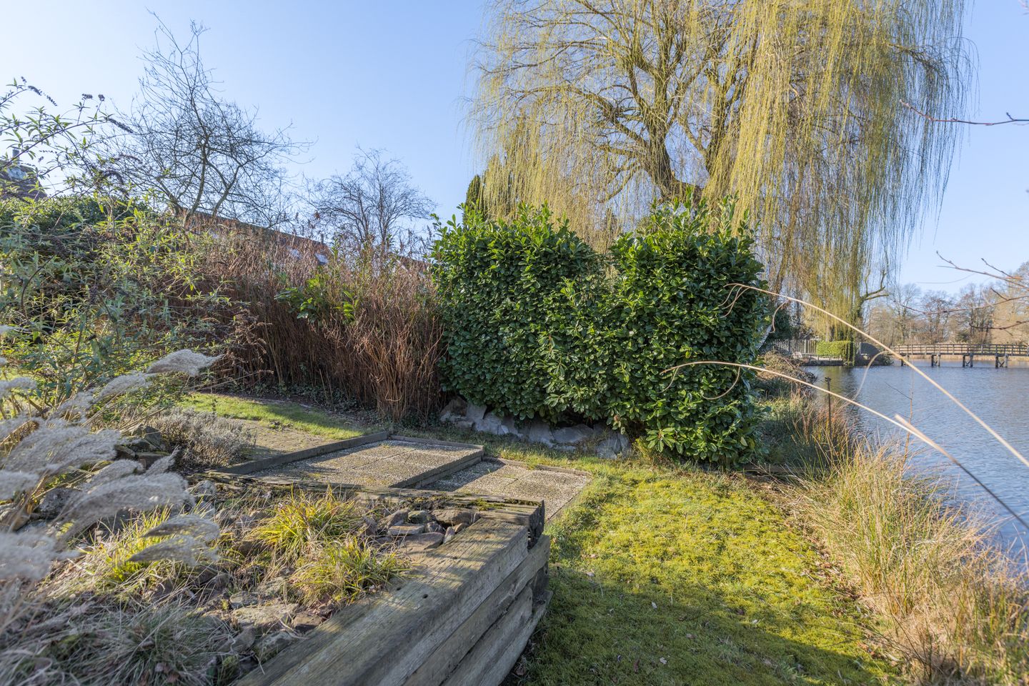 Spacious semi-detached home with pond view and garden in Soest — 33