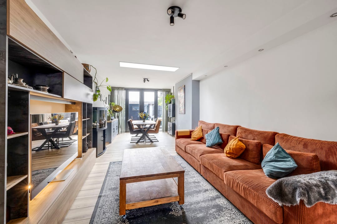 Photo 2 of Voorstraat 140