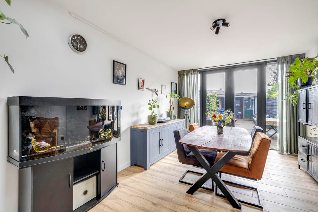 Photo 16 of Voorstraat 140