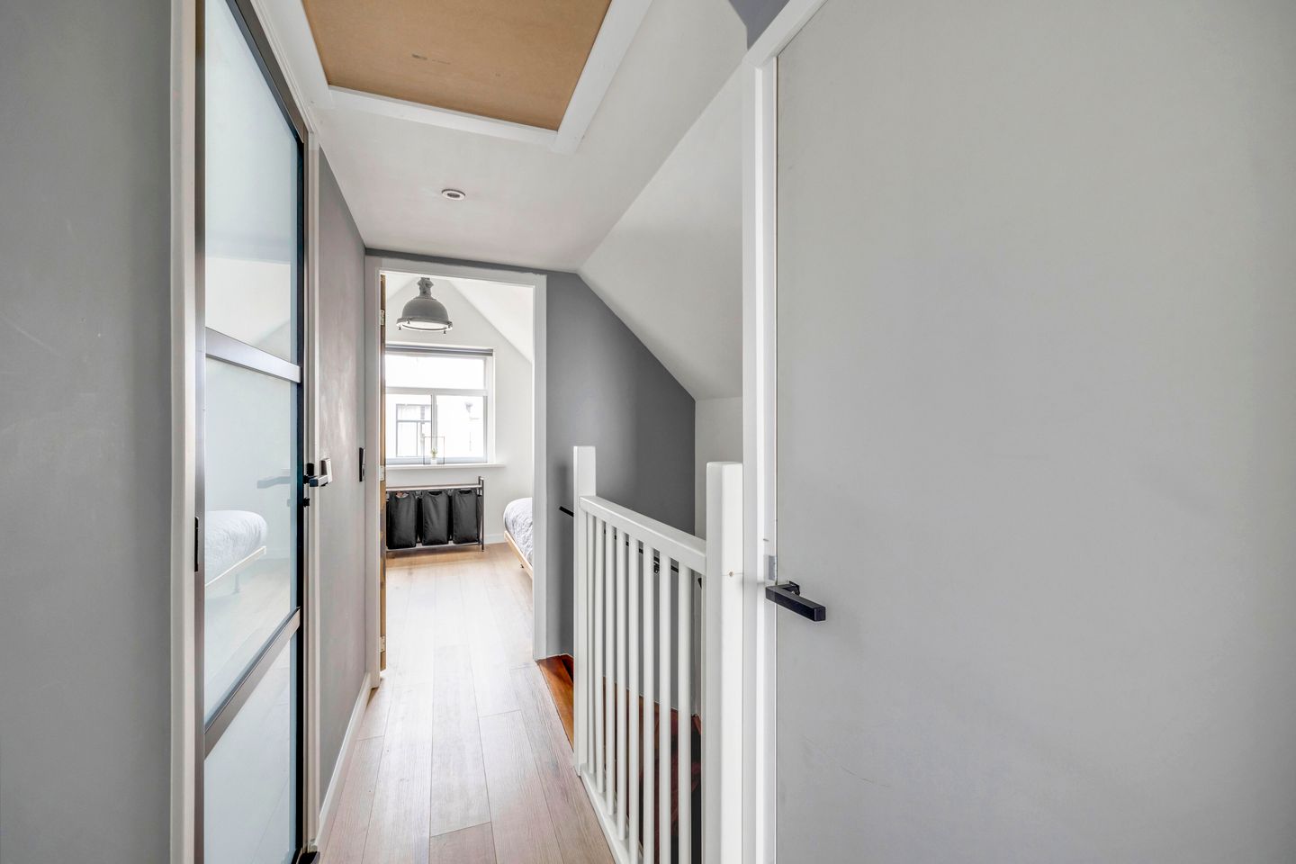 Photo 19 of Voorstraat 140