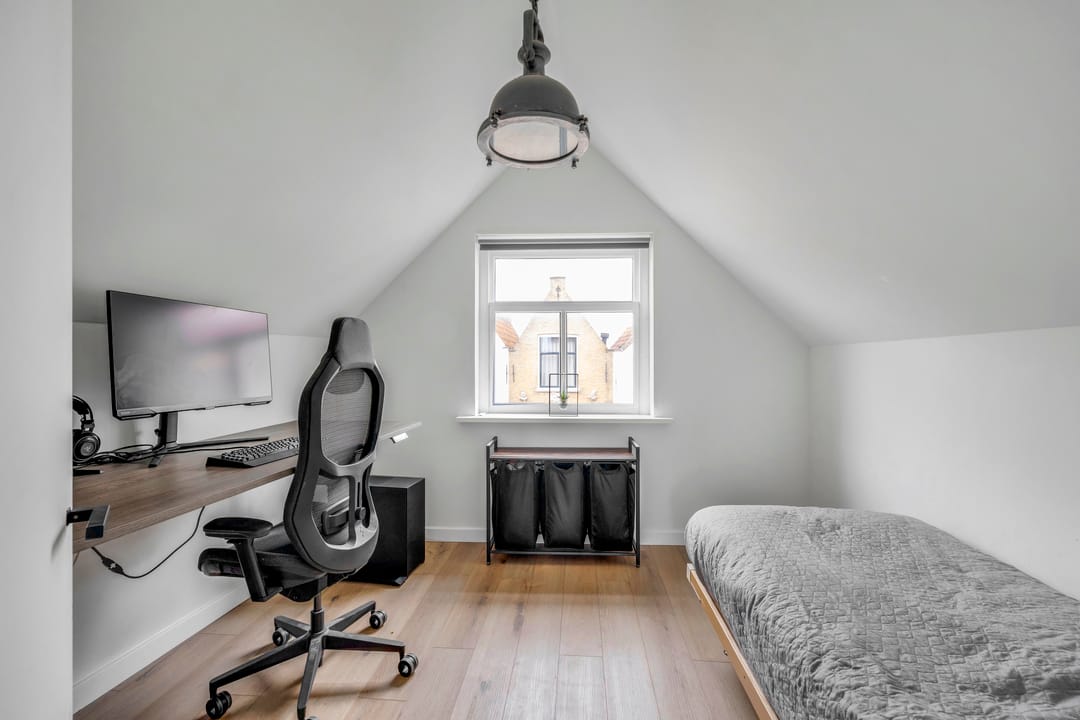 Photo 22 of Voorstraat 140