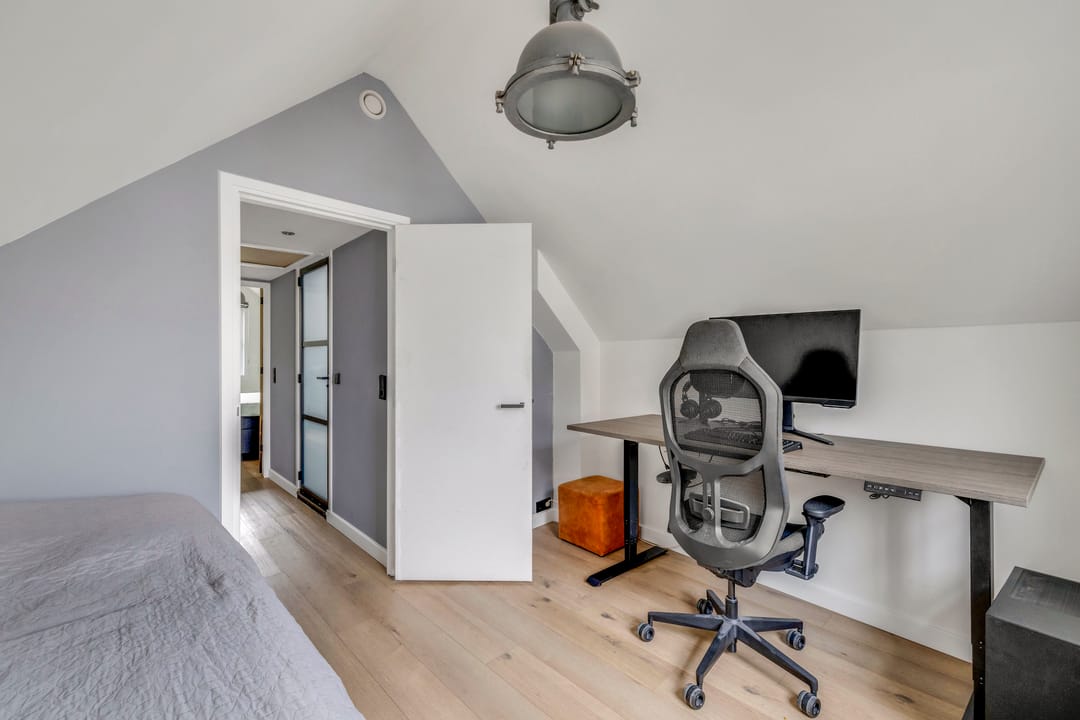 Photo 23 of Voorstraat 140